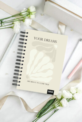 Plánovací diár Happy Calendar 2025 – špirálový - Dreams