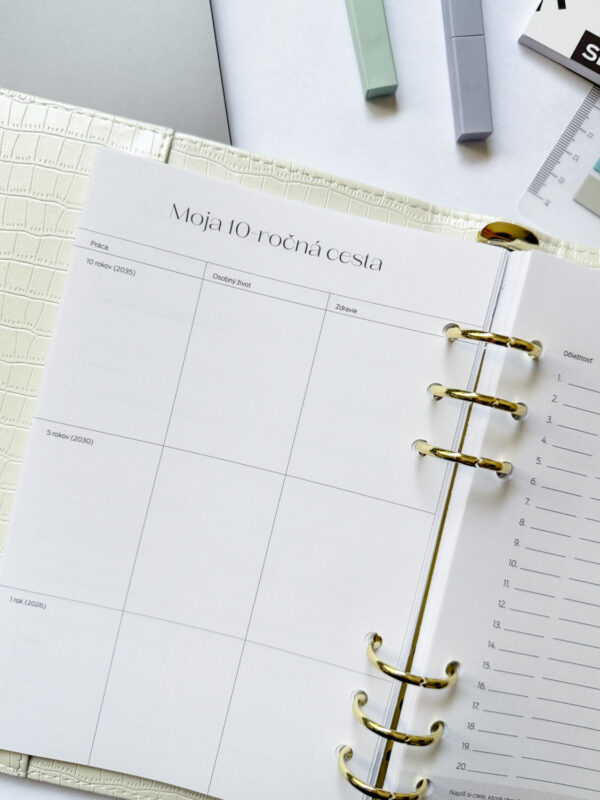Školský diár Happy Calendar 25/26 v prémiovom koženom obale (čierny) - Image 16