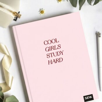 Plánovač Happy Calendar 26/27 - cool girls study hard