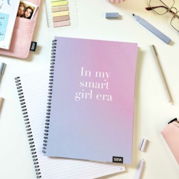 A4 špirálový zápisník - in my smart girl era