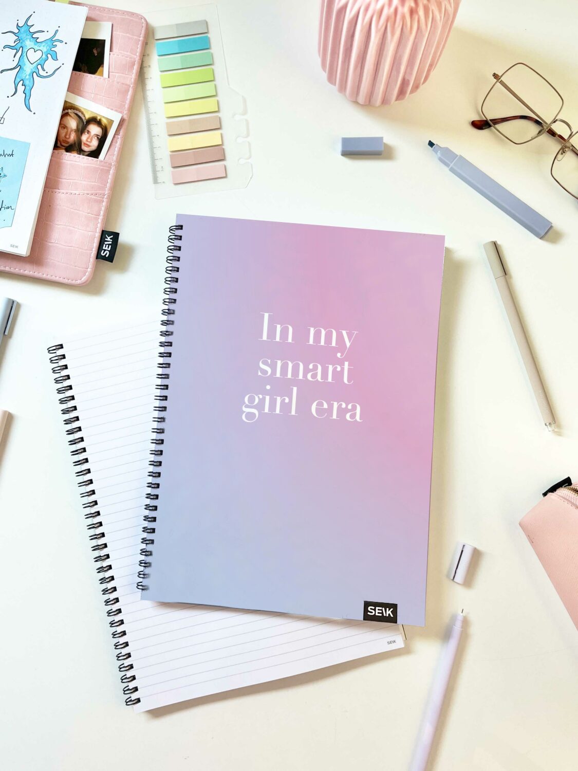 A4 špirálový zápisník - in my smart girl era