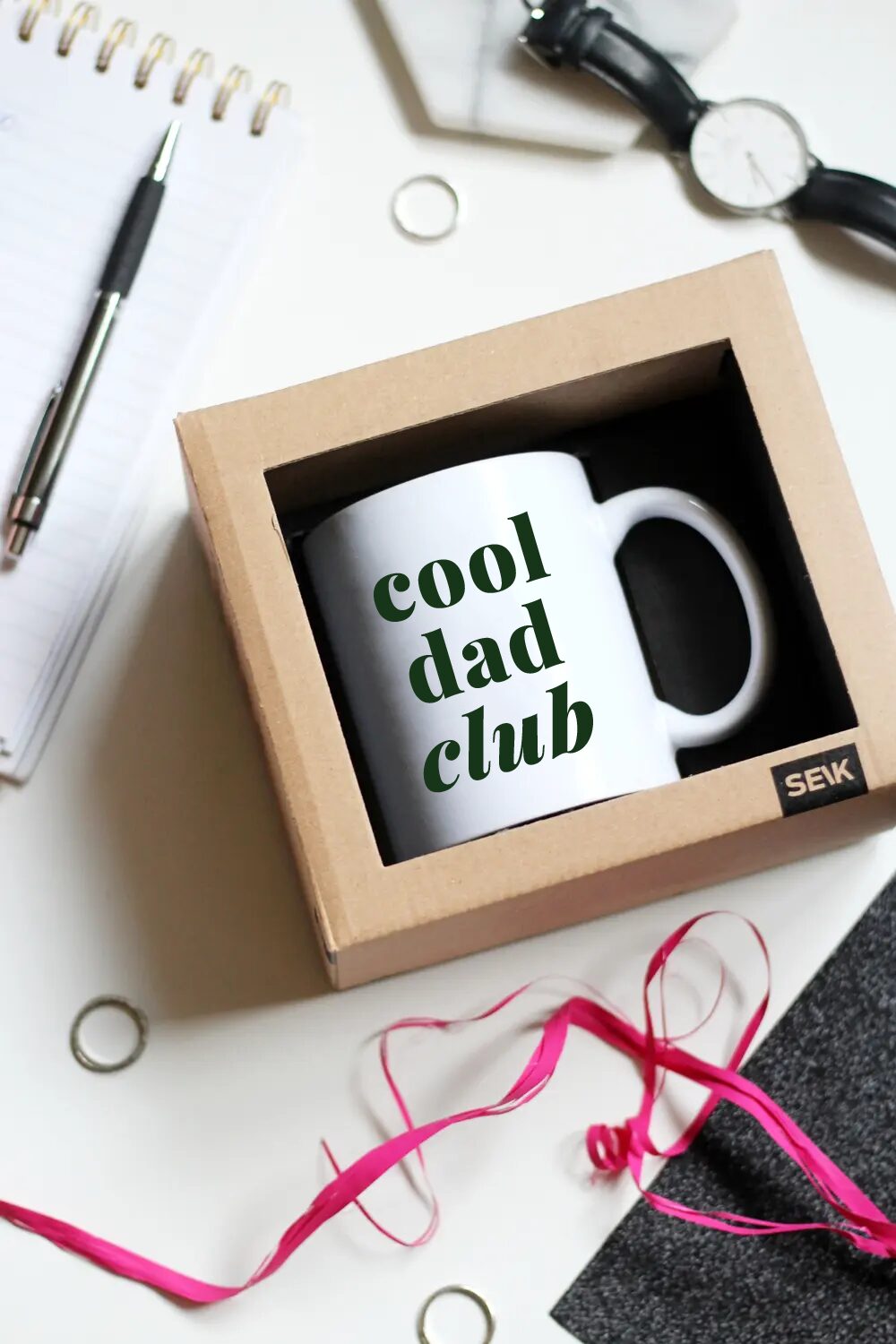 Dizajnový hrnček "cool dad club"