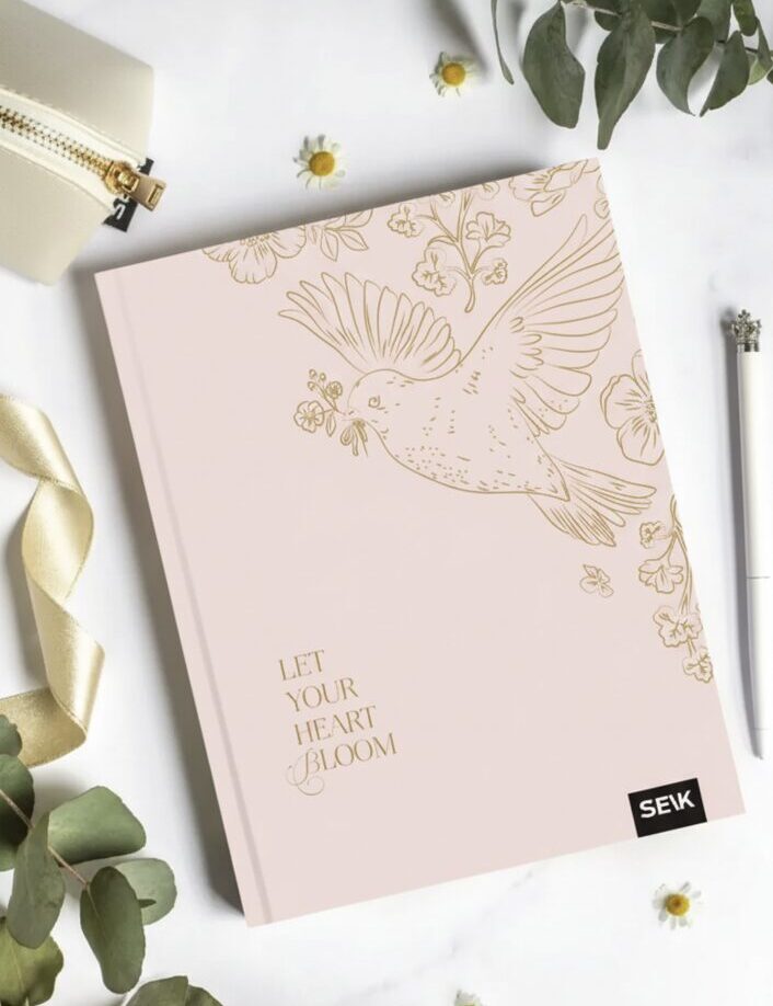 Diár na rok 2026 (A5) - Let your heart bloom