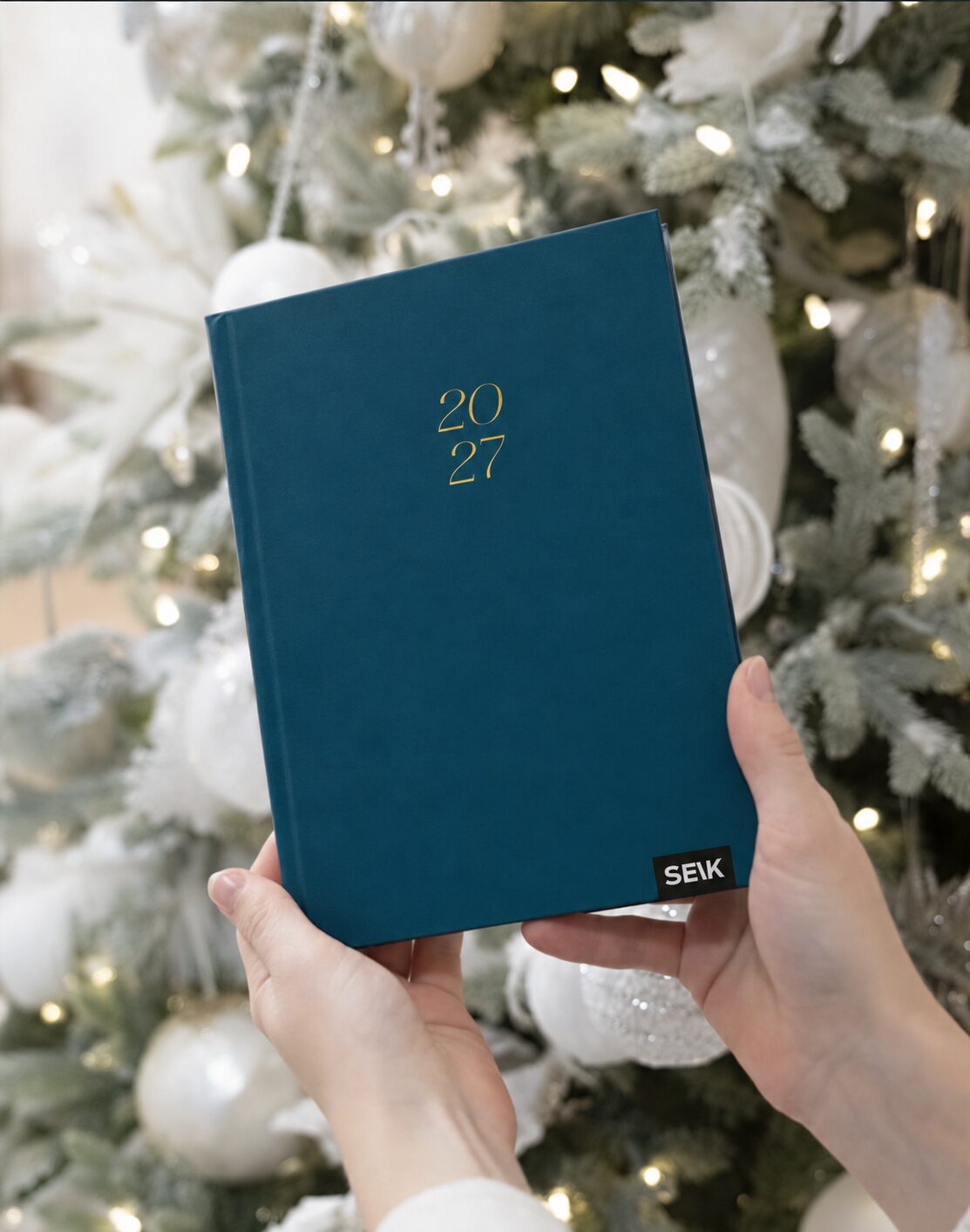 Happy Calendar diár na rok 2027 (A5) - modrá (vertikálne rozloženie) – Obrázok 2